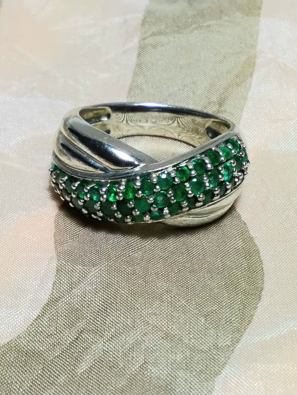 925 Silver Emerald Crossover Band Sz 9